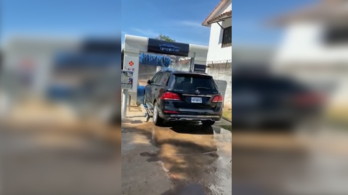 Un cliente boliviano compró un CC-690