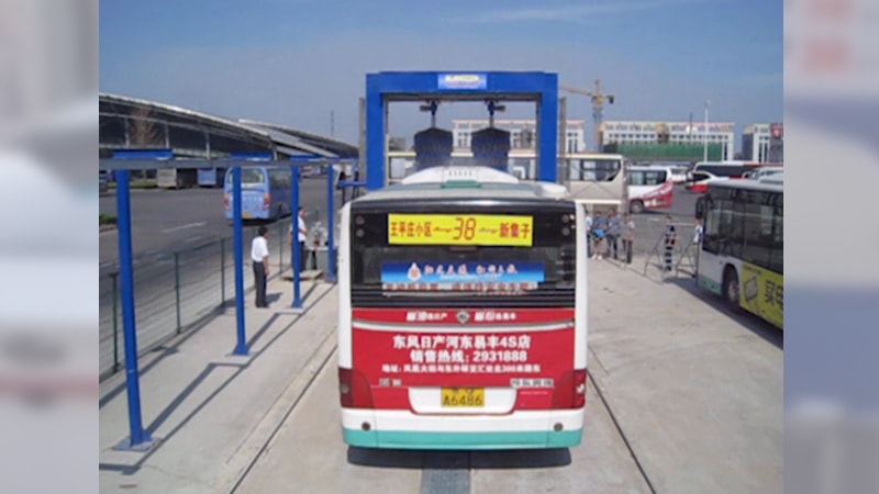 Equipo de lavado para camiones y autobuses